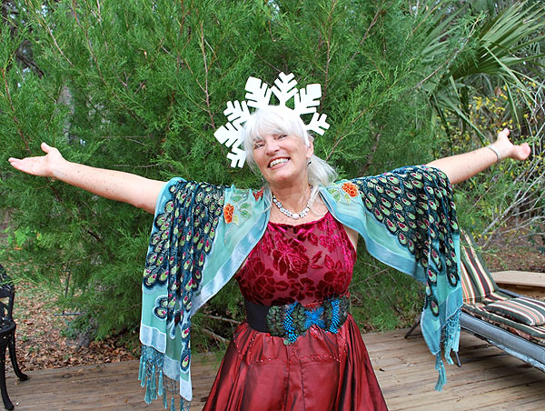 DiAnahita at  Xmas 2011 at Dancing Peacock Paradise