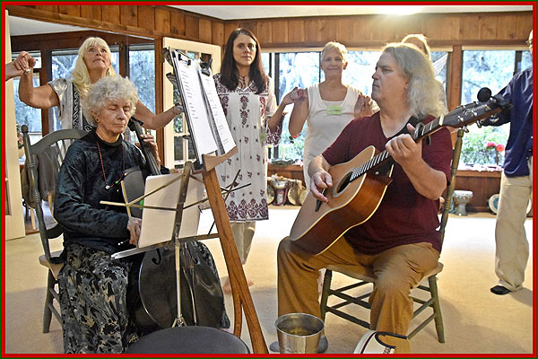 X'mas 2019 at Dancing Peacock Paradise